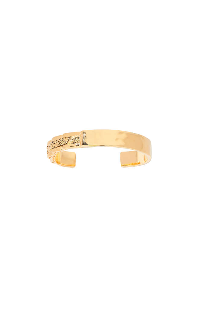 The Kilda collection from Aurélie Bidermann is a stunning line of jewelry inspired by Scotland's iconic kilt garment, featuring intricate fold-by-fold construction and four unique pieces that capture the spirit of Scottish culture and tradition, making it a must-have addition to any jewelry collection.