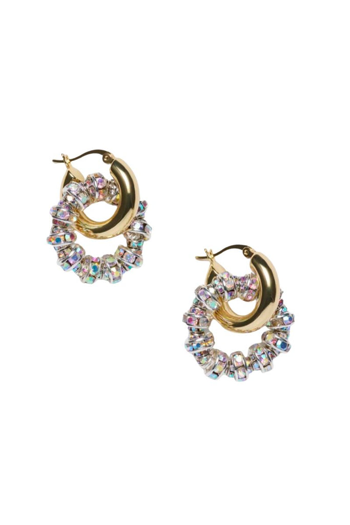 Make a bold statement with Pearl Octopuss.y's Les Créoles Petites, featuring chunky ear hoops with silver plated beads adorned with sparkling crystals, 14K gold plating, and a 925 silver sterling hoop hook.