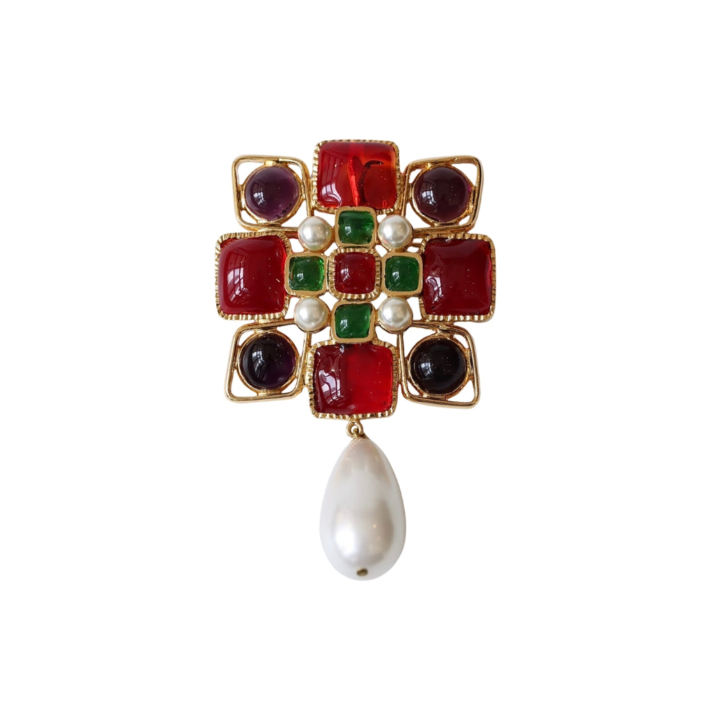 Gripoix Dentelle Brooch with hanging drop shape pearl Gold