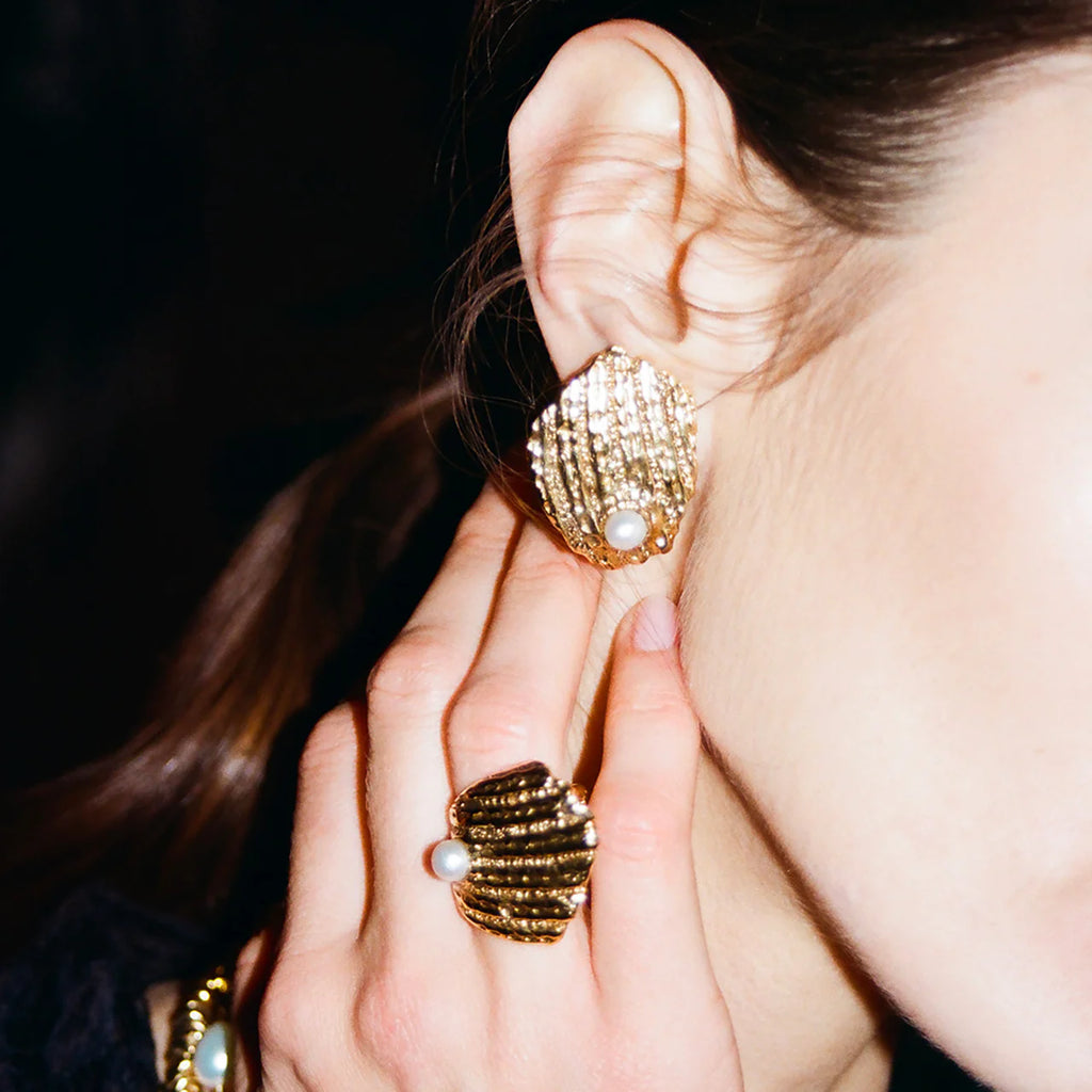 Goossens Circe Pearl Shell Ring