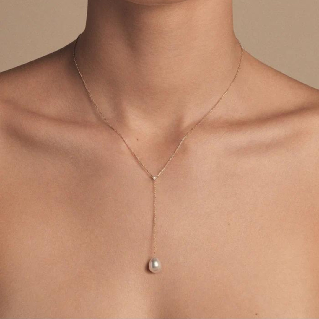 Pearl_and_Diamond_"Y"_Necklace_Necklace_Gold_Mizuki_Shopify_13