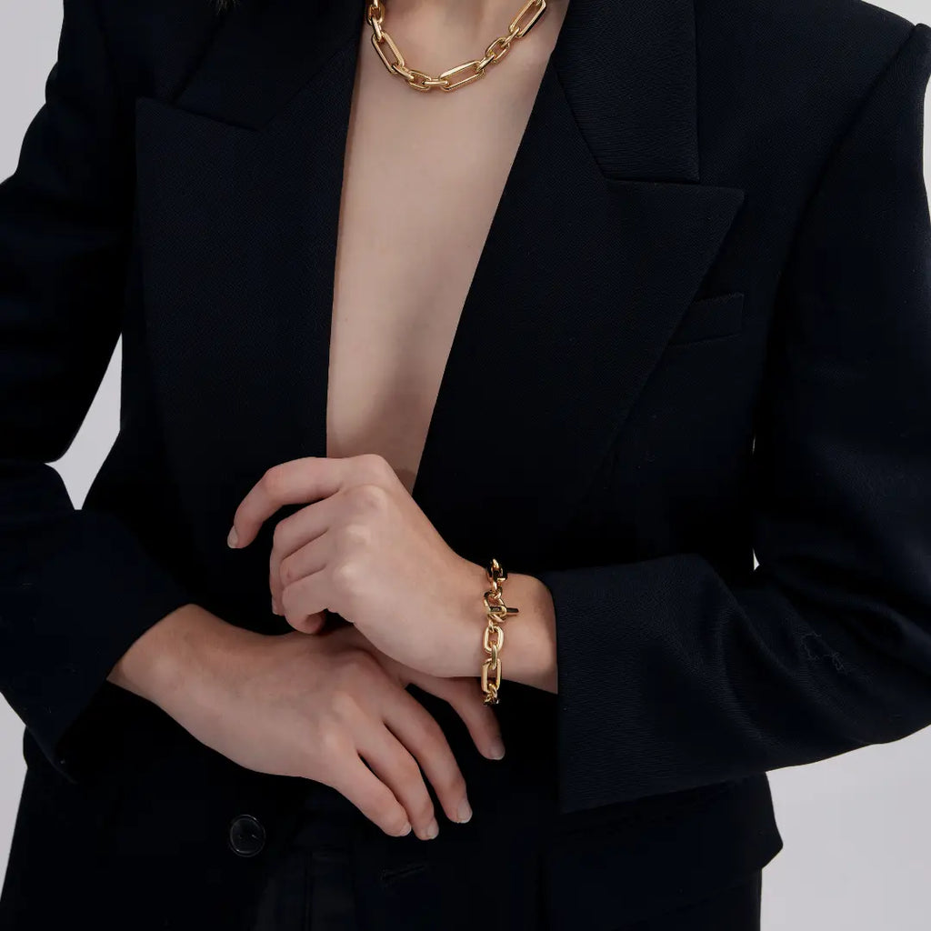 Signature Chunky Chain Bracelet Gold Louve maison muguet luxury fashion jewelry products