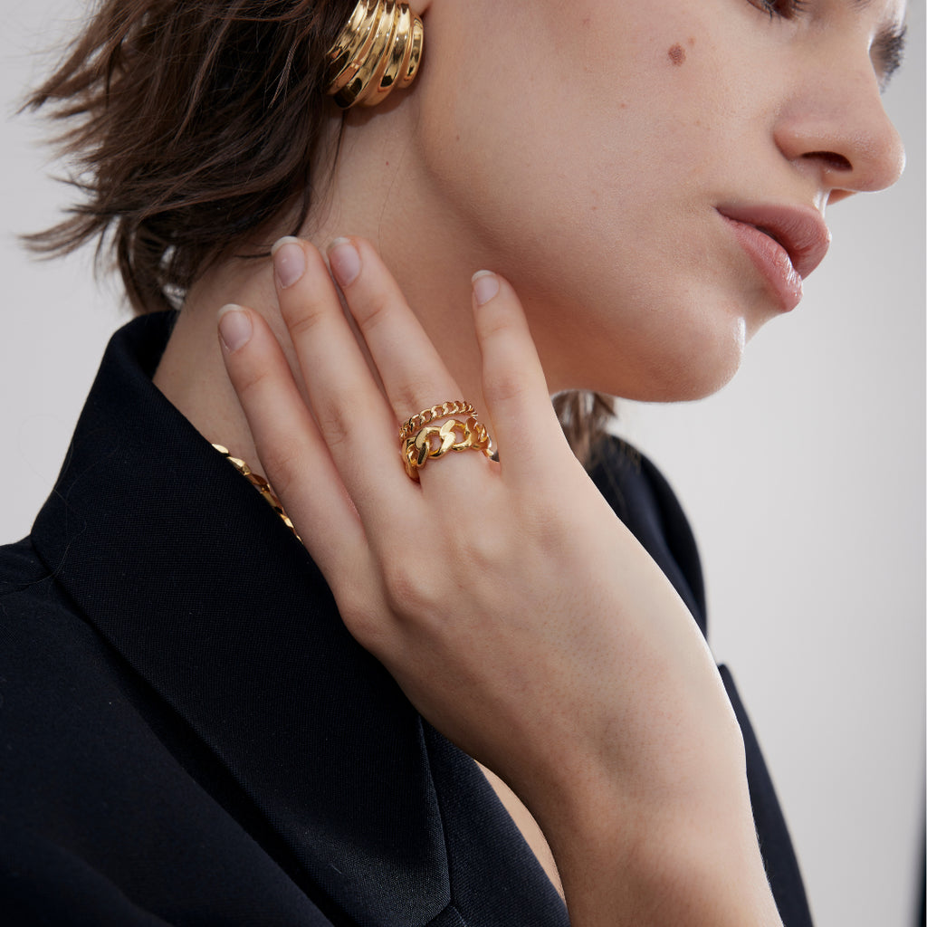 Thick Cuban Ring Gold Louve Maison muguet luxury fashion jewelry