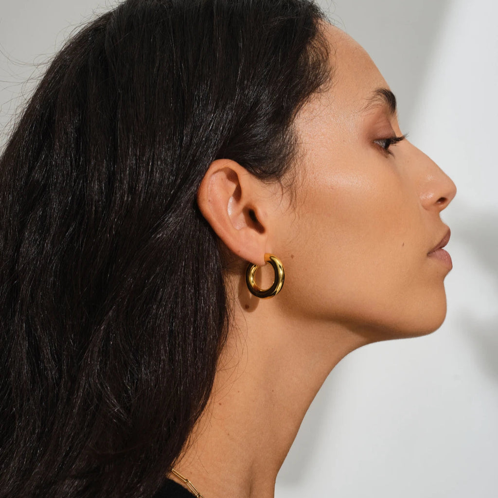 Tom Wood Chunky Hoops Medium Earrings Gold 