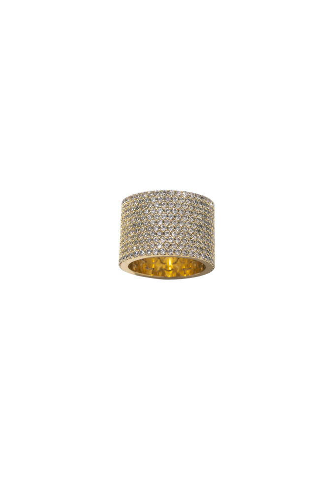  An elegant ring featuring  sparkling diamonds in a unique design.