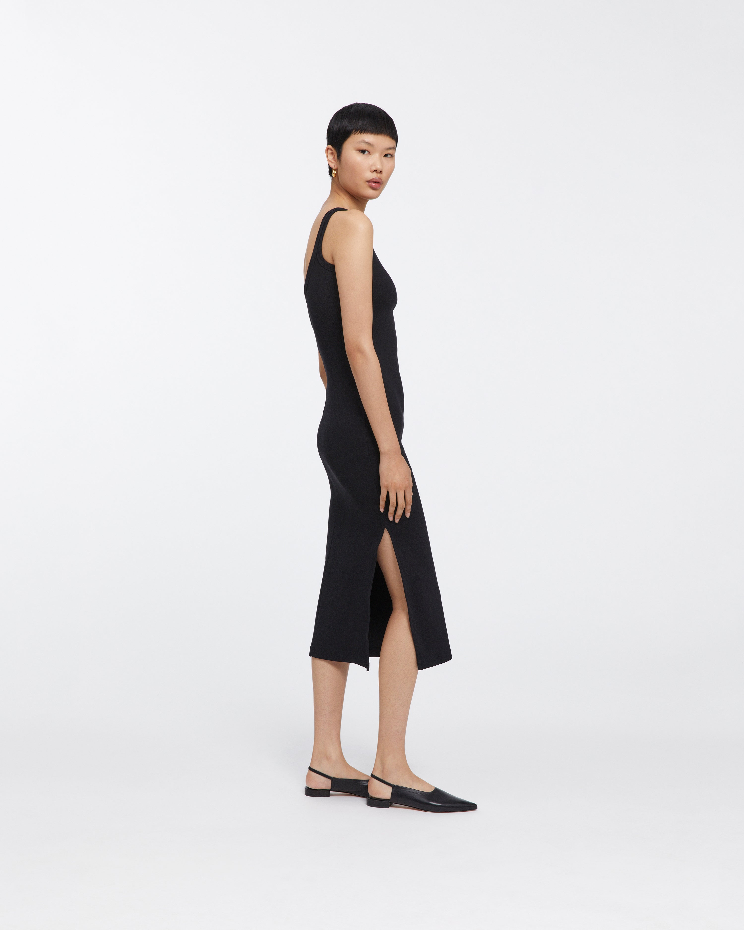 Slender Binding Dress Black