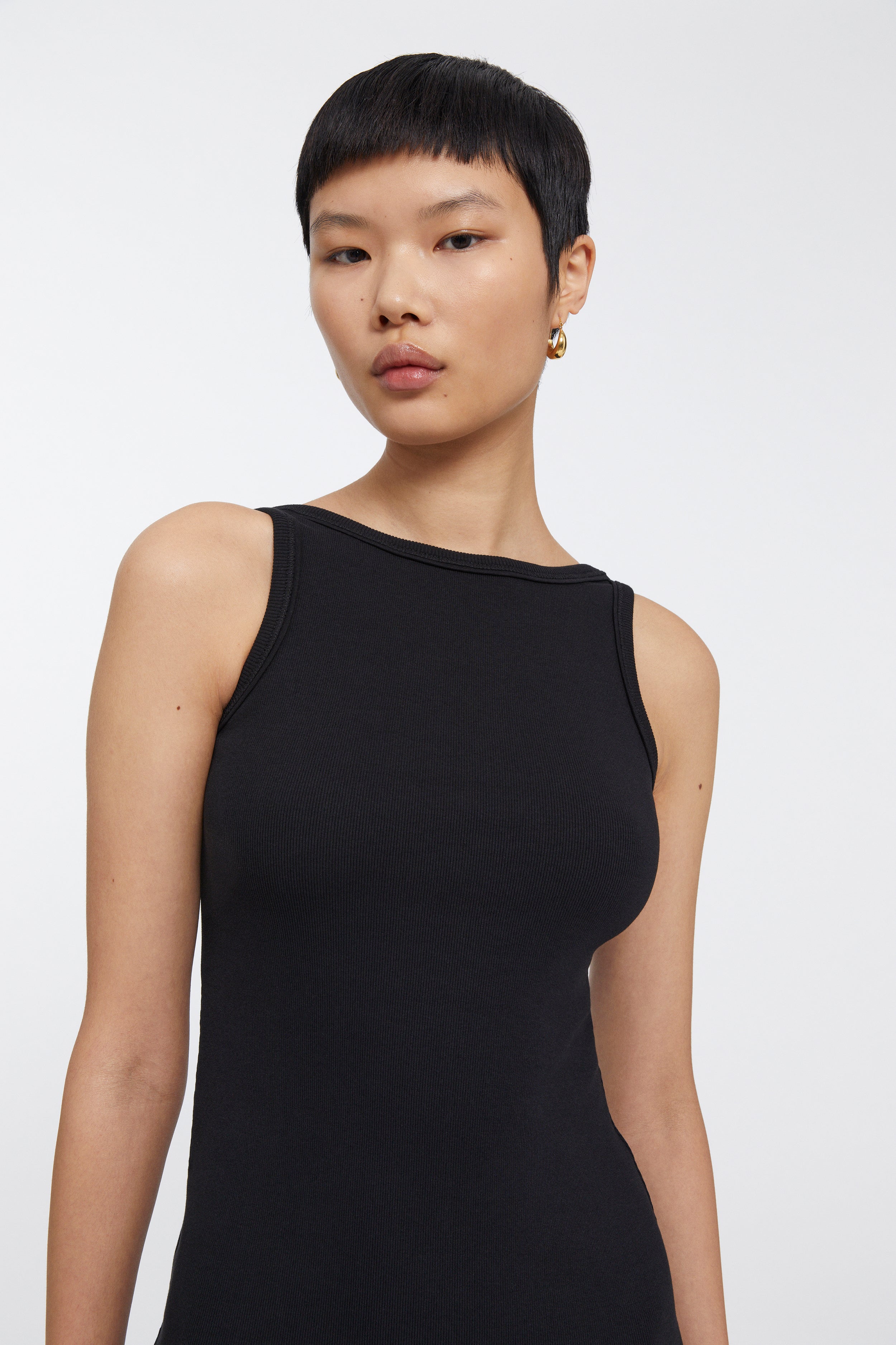 Slender Binding Dress Black